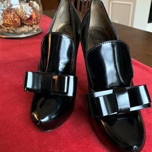 LANVIN BLACK PATENT HEELS BOOTIES LOAFERS 37 or 7